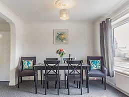 Lovely Apartment 2 King & 2 Single Beds