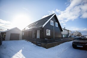 3BR - Townhouse - Free Parking -Tórshavn
