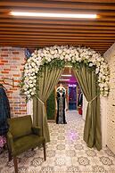 Poison Garden Suite & SPA