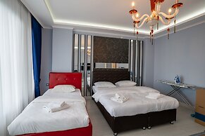 Poison Garden Suite & SPA