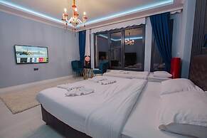 Poison Garden Suite & SPA