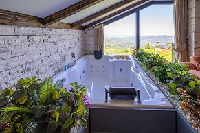 Poison Garden Suite & SPA