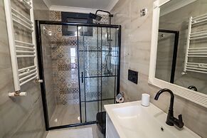 Poison Garden Suite & SPA