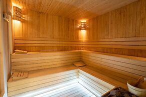 Poison Garden Suite & SPA