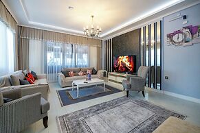 Poison Garden Suite & SPA