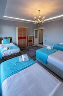 Poison Garden Suite & SPA