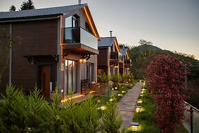 Poison Garden Suite & SPA