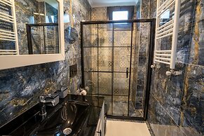 Poison Garden Suite & SPA