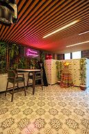 Poison Garden Suite & SPA