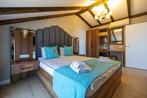 Poison Garden Suite & SPA
