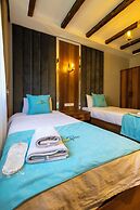 Poison Garden Suite & SPA