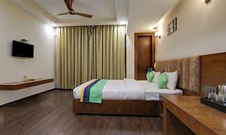 Treebo Nearmi Bell House