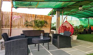 Treebo Nearmi Bell House