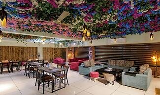 Treebo Nearmi Bell House