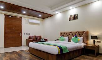 Treebo Nearmi Bell House