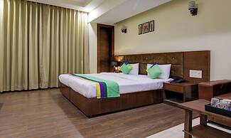 Treebo Nearmi Bell House