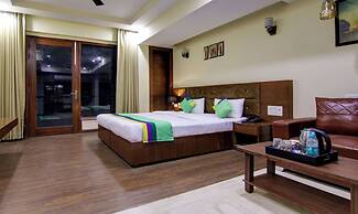 Treebo Nearmi Bell House