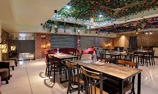 Treebo Nearmi Bell House