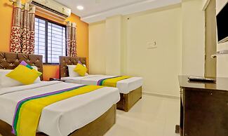 Itsy Hotels Carnival Inn