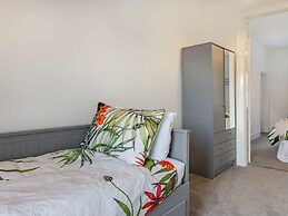 Lovely Villa 3 King 1 Double 1 Double Sofa 1 Bunk