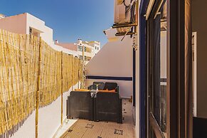 Charming 2-bed Apartment in Armacao de Pera