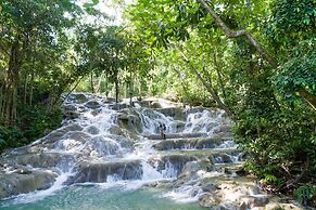 Sandals Dunns River  - Couples Only - All-inclusive