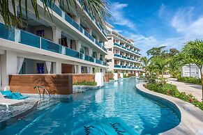 Sandals Dunns River  - Couples Only - All-inclusive