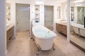 Sandals Dunns River  - Couples Only - All-inclusive