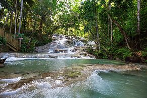 Sandals Dunns River  - Couples Only - All-inclusive