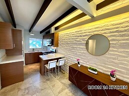 Atrium Palm Springs - Gay Men's Resort