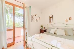 Regina Beach Villa by the Beach in Marina di Piet