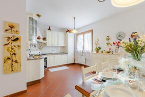 Regina Beach Villa by the Beach in Marina di Piet