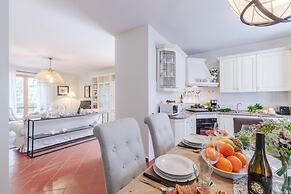 Regina Beach Villa by the Beach in Marina di Piet