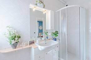 Regina Beach Villa by the Beach in Marina di Piet