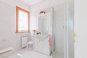 Regina Beach Villa by the Beach in Marina di Piet