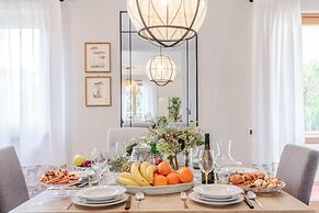 Regina Beach Villa by the Beach in Marina di Piet