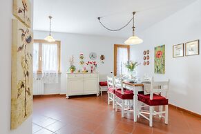 Regina Beach Villa by the Beach in Marina di Piet
