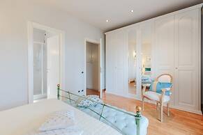 Regina Beach Villa by the Beach in Marina di Piet