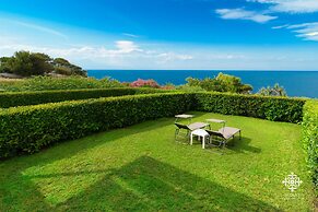 Villa Vittoria  - Dimora fronte mare