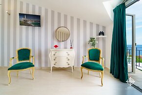 Villa Vittoria  - Dimora fronte mare