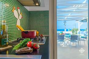 Villa Vittoria  - Dimora fronte mare