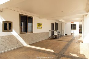 Executive 3-bed Furnished Apartment in Kwashieman