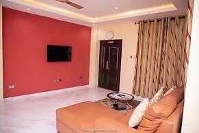 Executive 3-bed Furnished Apartment in Kwashieman