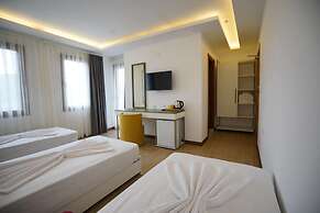 Mons Casa Boutique Hotel