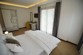 Mons Casa Boutique Hotel