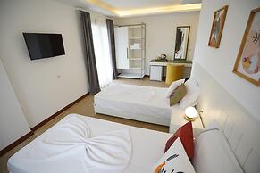 Mons Casa Boutique Hotel