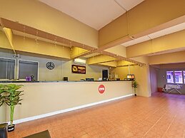 OYO 90559 Ummul Motel C Mart