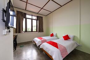 Collection O Ivory Hotel & Resort