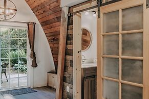 78mbr - Wood Stove - Wifi - Pets Ok - Bbq - Sleeps 6 1 Bedroom Home by