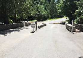 78mbr - Wood Stove - Wifi - Pets Ok - Bbq - Sleeps 6 1 Bedroom Home by